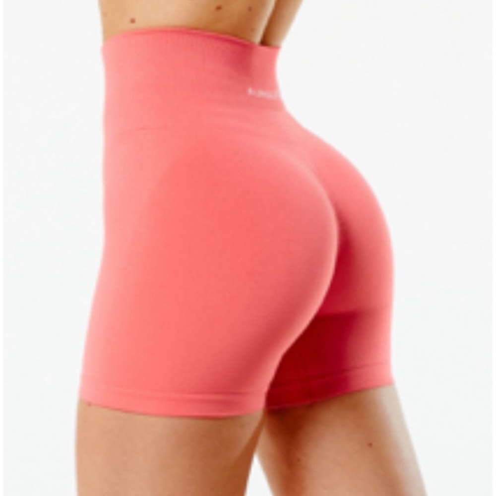 Alphalete Amplify 4.5” Shorts